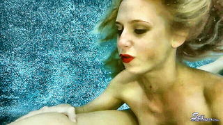 Dani Pauslitinha underwater lesbian fingering interracial porno scene